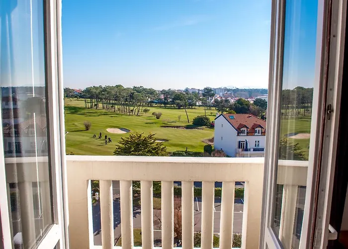 Regina * 比亚里茨