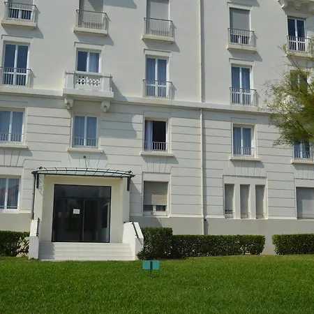 Apartment Studios Regina Mer Vue Golf *